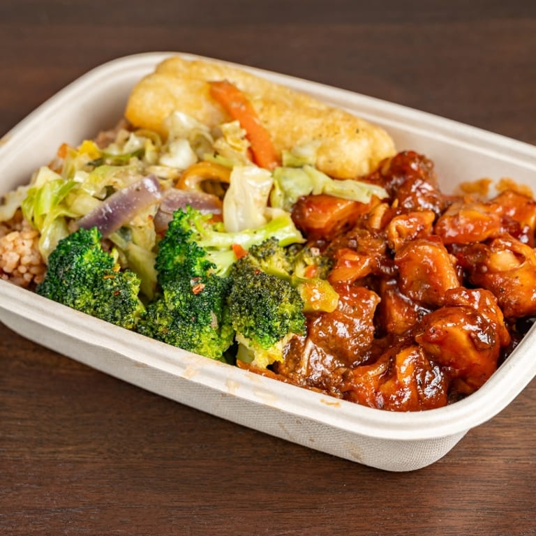 Vibrant Vegetarian Options: Jamaican Fusion Restaurant