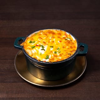 JERK CHICKEN MAC & CHEESE